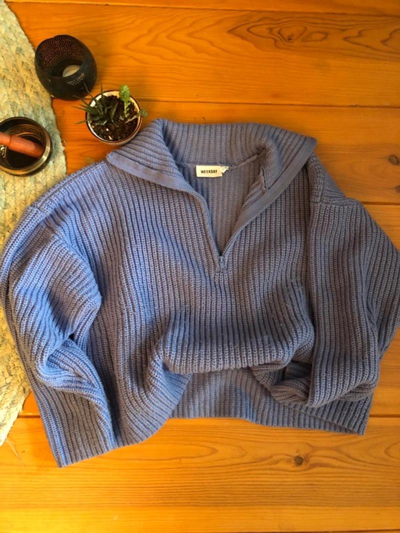 Blue/grey turtleneck sweater